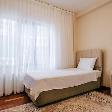 Bosphorus View House With Garden 5 Min To Coast Tatil Evi İstanbul